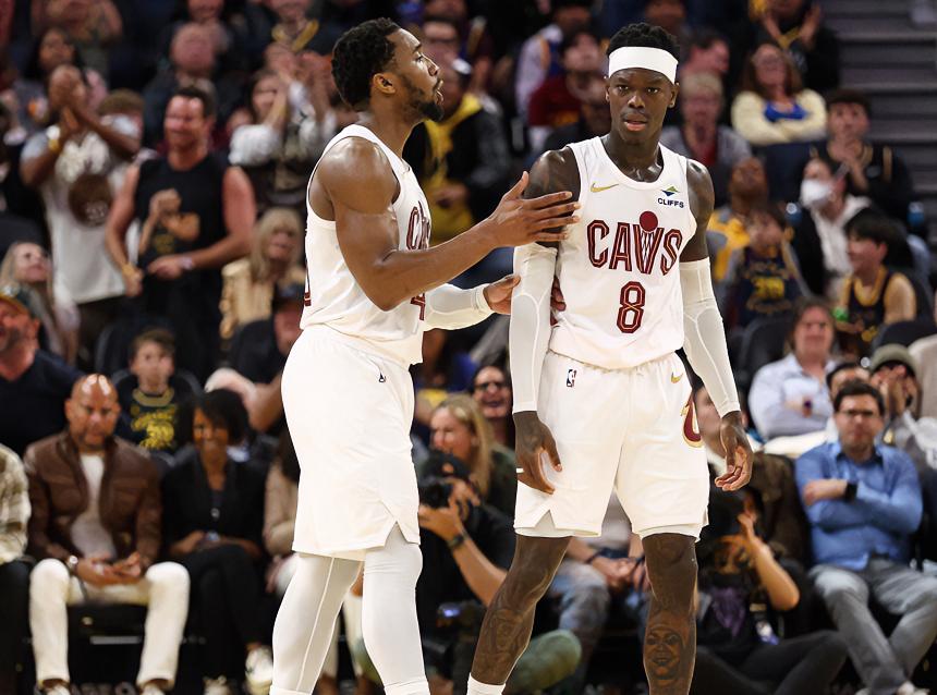 格局拉满！米切尔甘愿坐板凳，力保施罗德手感，骑士赢球真因曝光。赛后阿特金森采