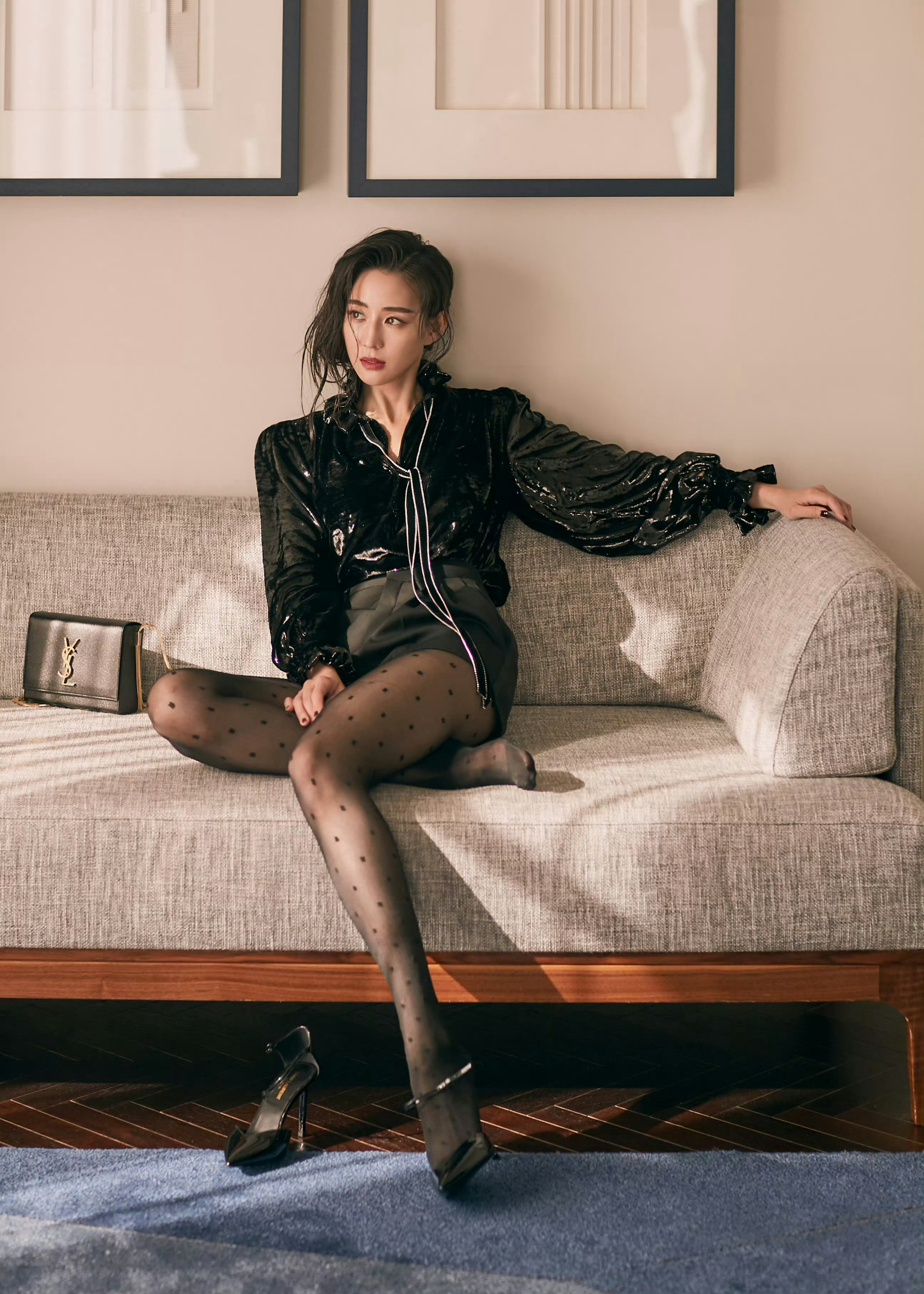 张钧甯波点黑丝