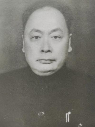 1938年陈毅丹北视察，偶遇相士一口说出他生辰，陈毅当即下令：此人必须重用。他