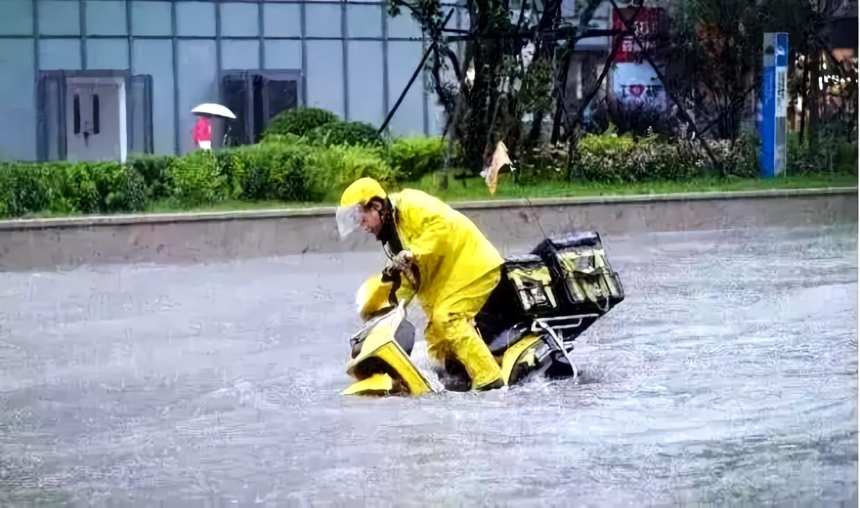 “给外卖小哥打赏一块钱，怎么就惹毛了一堆人？”   这话一出