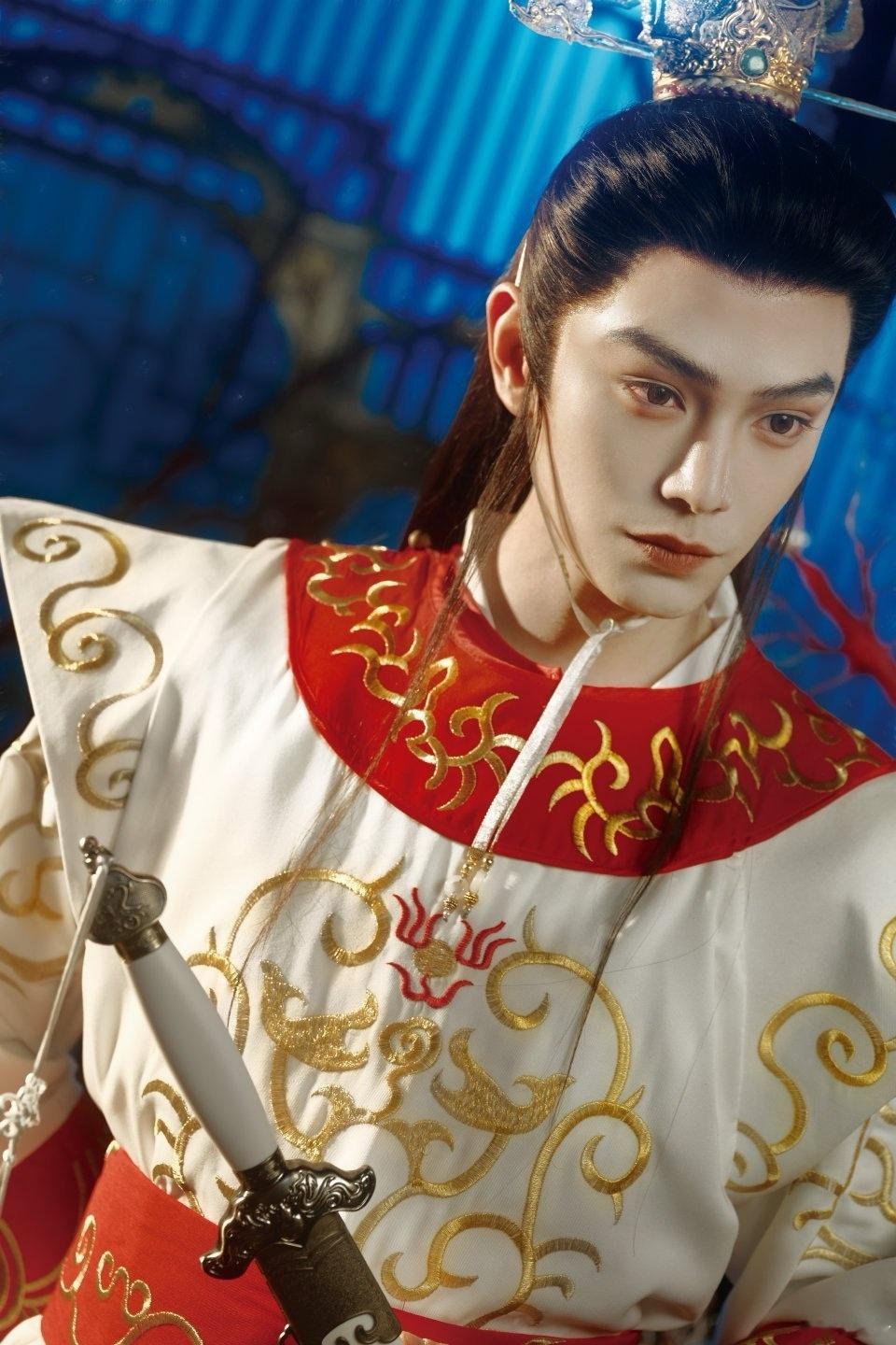 丁禹兮cos白龙马，来品一品这组图拍得怎么样？