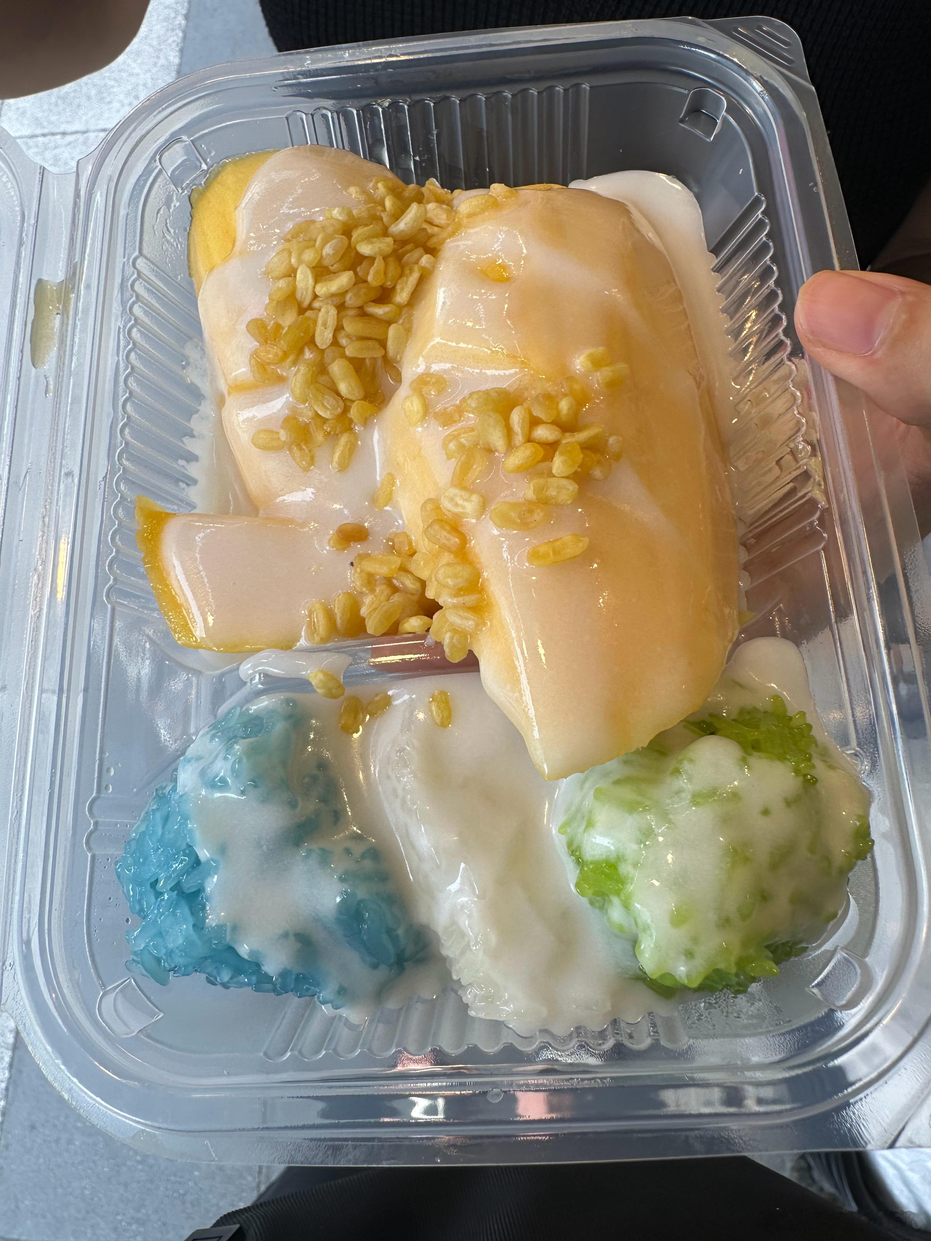 中秋节，来泰国浅吃一波。[doge]大家中秋快乐哦！🥮中秋快乐​​​