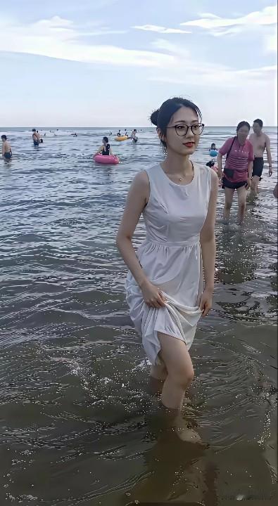 谁能帮我把左边P个男朋友，要高大帅气，一看就很有安全感的！