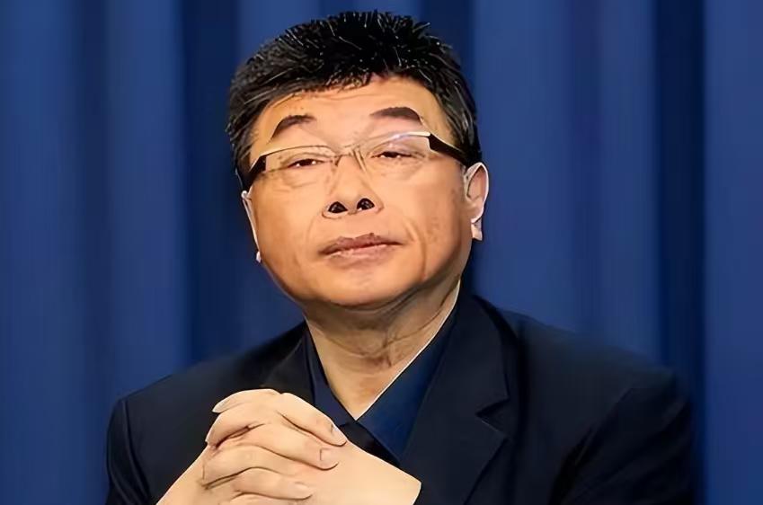 邱毅做出惊人预言：国民党四县市危险，蓝营一人可以抢救岛内现在的政治局势，逐步