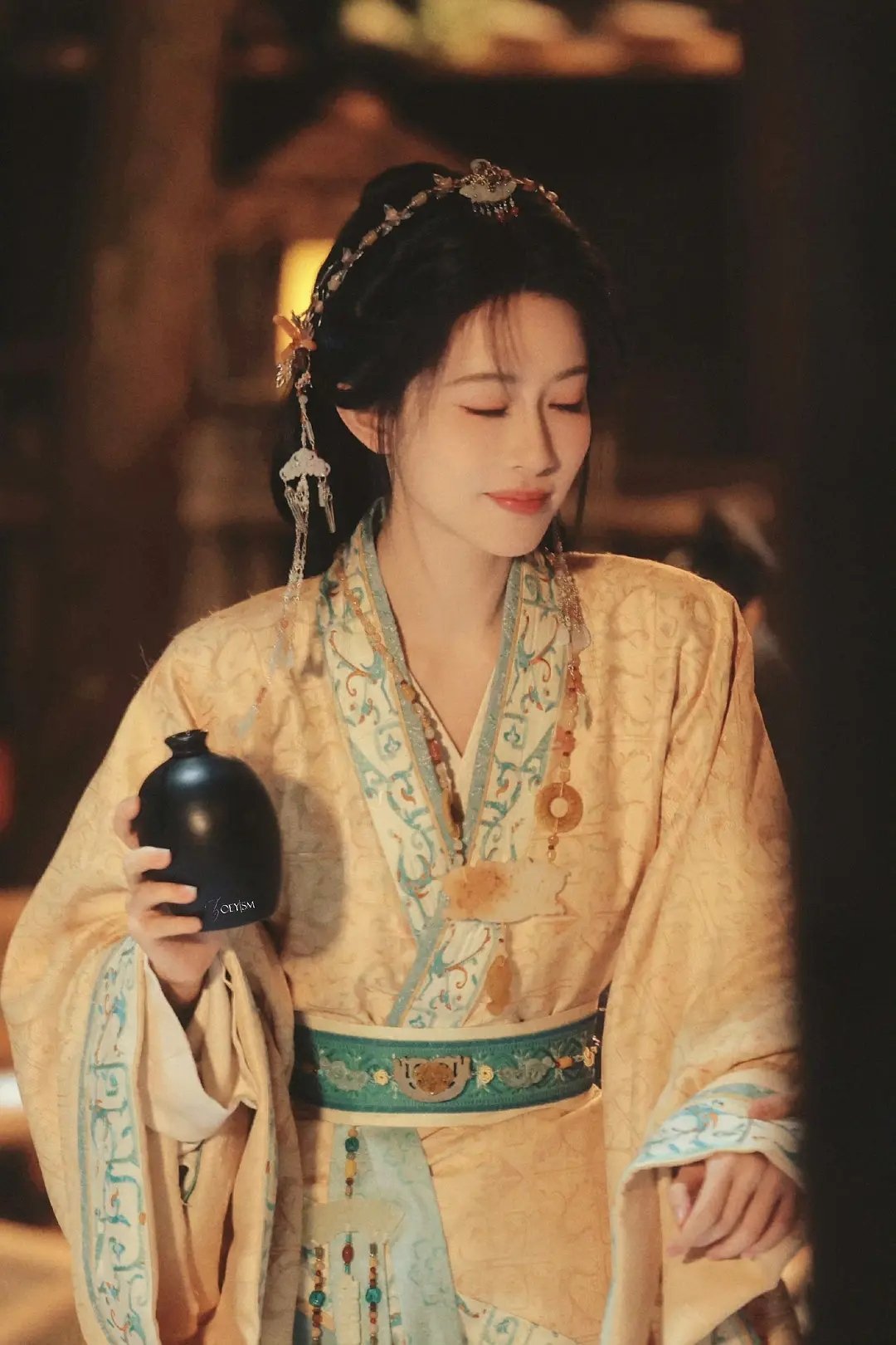 孟姐这叫发福？明明是内娱苦白幼瘦久矣，终于等到一个珠圆玉润的富贵花！🔥