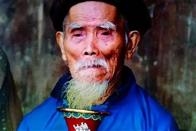1995年，“中国长寿之王”龚来发去世，终身未娶活到133岁，可匪夷所思的是，他
