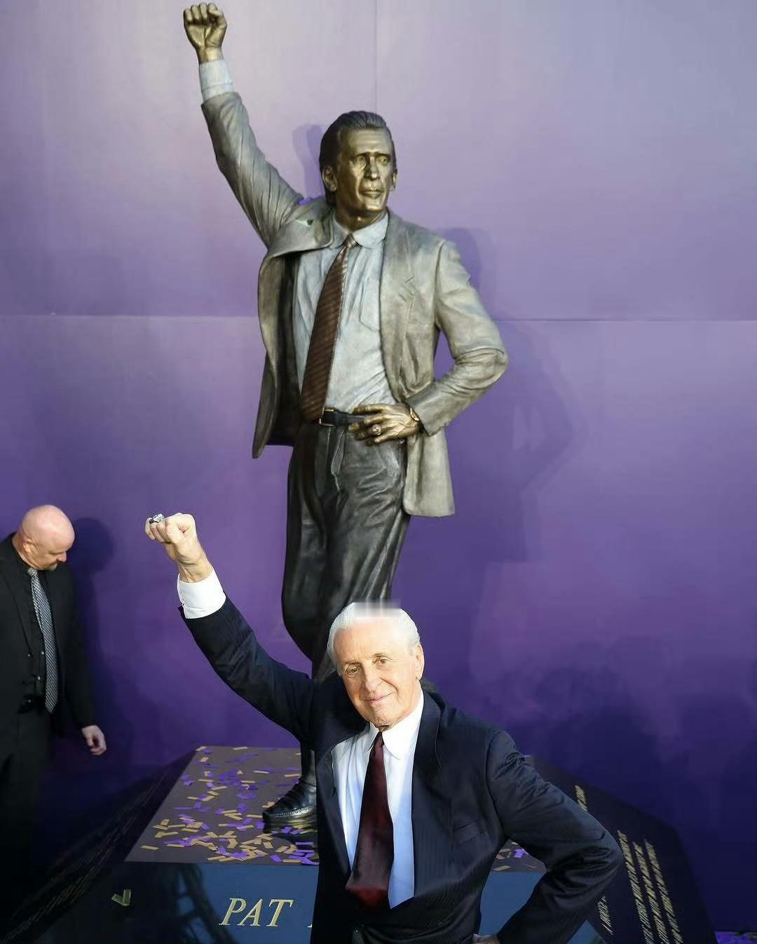 虽然狠狠骂过帕特莱利但是过往战绩确实是毋庸置疑的一直以来，这老头还是很有范儿的帕