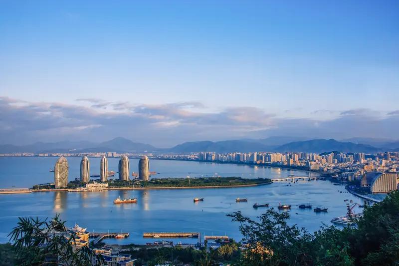 中国最高级别航权开放落地三亚海南自贸港全岛封关没几天，三亚就有大动作，中国首条