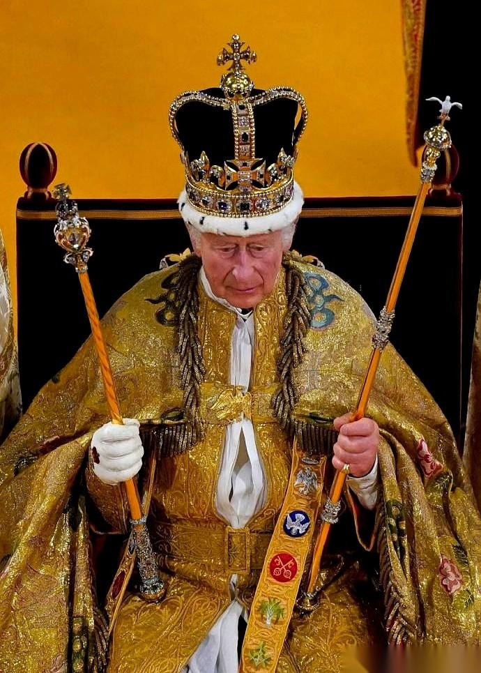 关于英国王室的王位继承，现在最大的悬念早就不是什么宫斗戏码，而是一场赤裸裸的基因