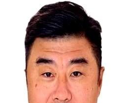 赢球教练没证书，输球专家坐帅位？韩鹏带队三连胜，球迷喊他救世主，足协一纸新规把