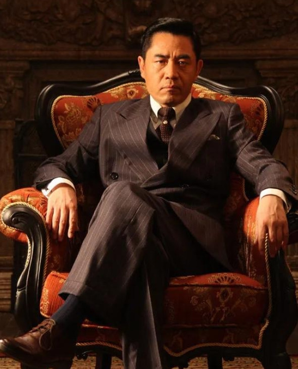 2007年，陈宝国刚刚拍完《大明王朝》中的一段戏，此时已经是凌晨两点多了，陈宝国