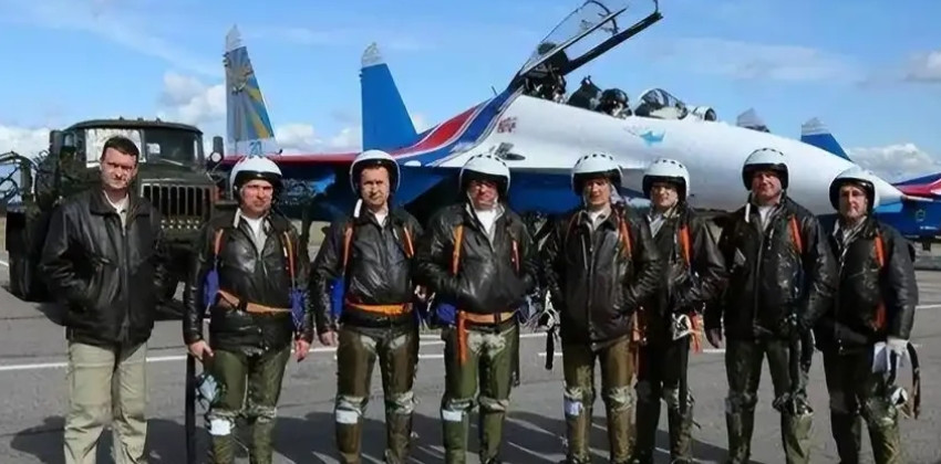 美国民间储备飞行员多，战时可快速补充空军，是美国的巨大优势，中国民间储备飞行员很