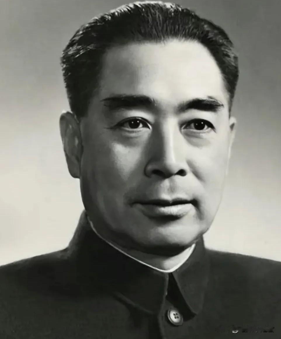 1975年周恩来700字信看哭毛泽东。这生死战友情太破防了！1975年冬，北