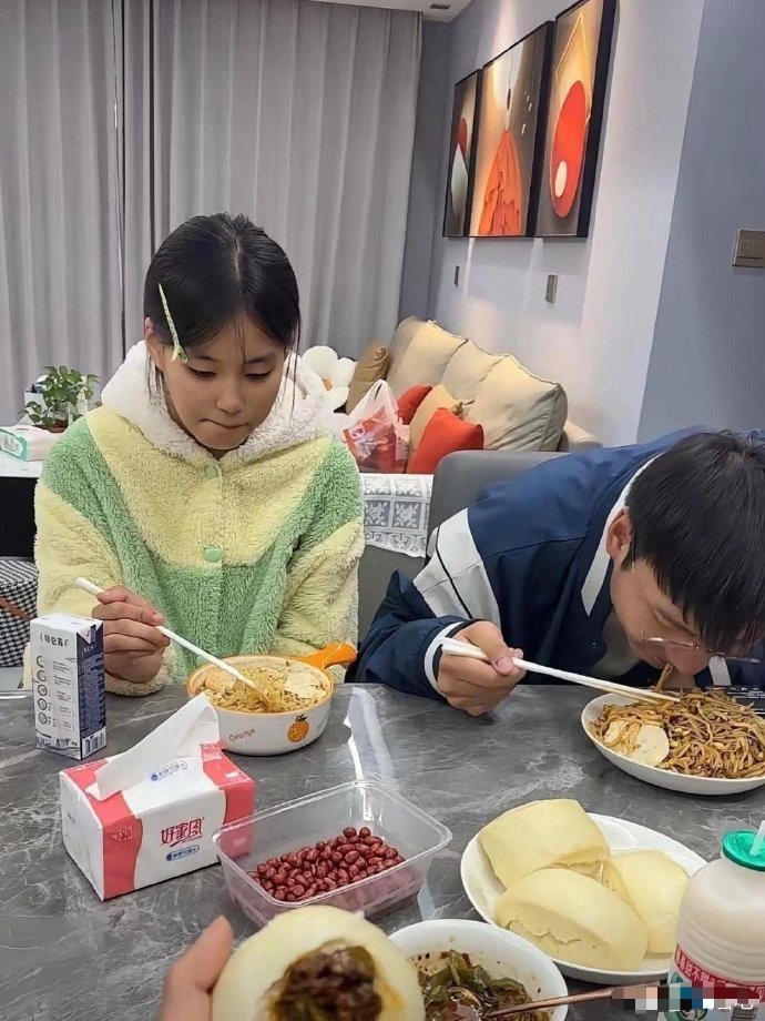 我啃馒头孩子吃面，没有一个是好养活的​​​