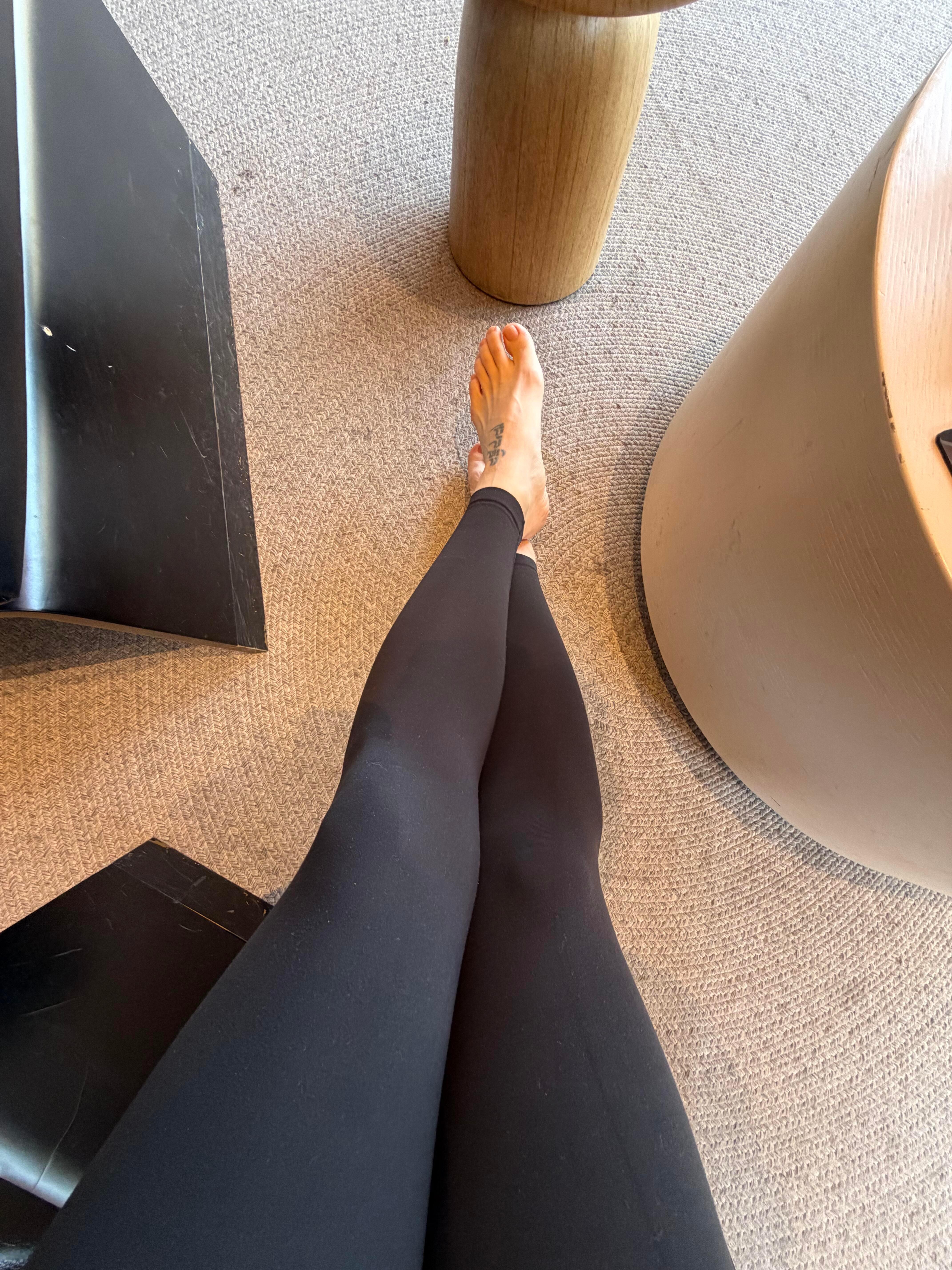 百搭黑色瑜伽裤｜日常穿超合适挖到一天很实穿的黑色瑜伽裤！高腰设计很藏肉，面料亲肤