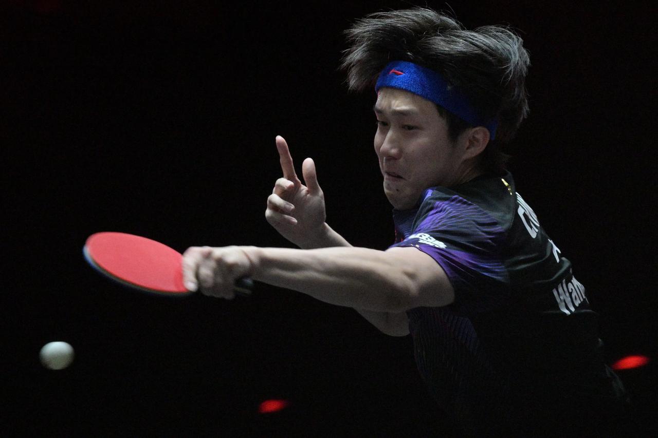 赛会头号种子王楚钦兵不血刃轻松晋级男单四强WTT新加坡大满贯2026男单1/