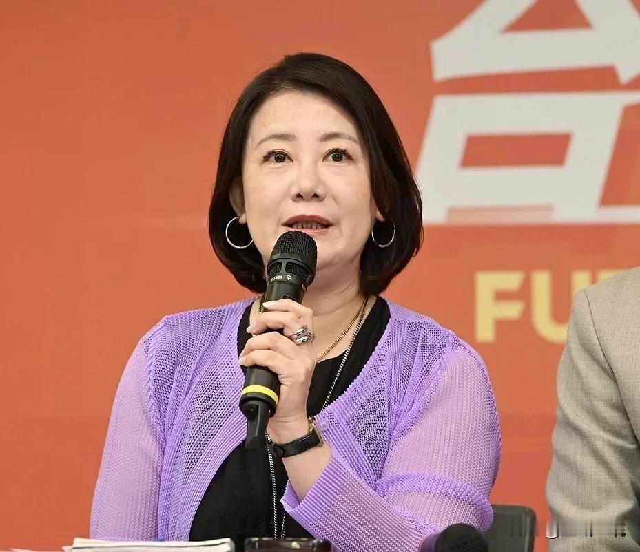 吴思瑶质问韩国瑜：总预算迟未送交政院到底要拖多久？民进党立委吴思瑶今天（5