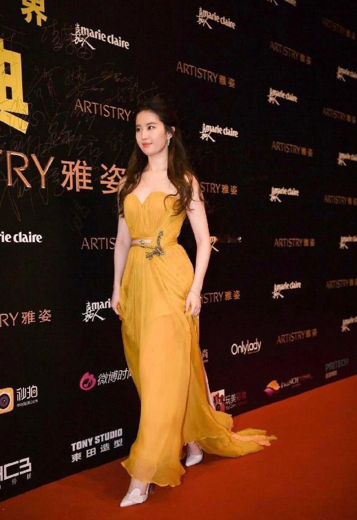 刘亦菲黄裙子神图！