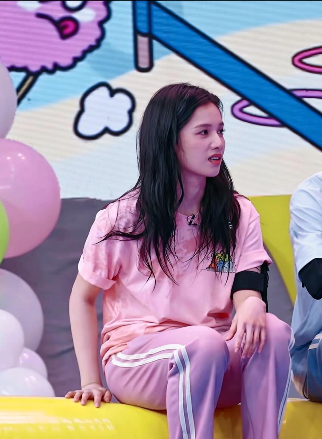 张婧仪综艺剧照😘​​​