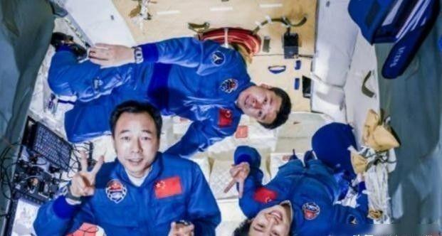 为什么大家都不提中国空间站了？没脸提，跟国际空间站差距太大。说白了，现在不提中国