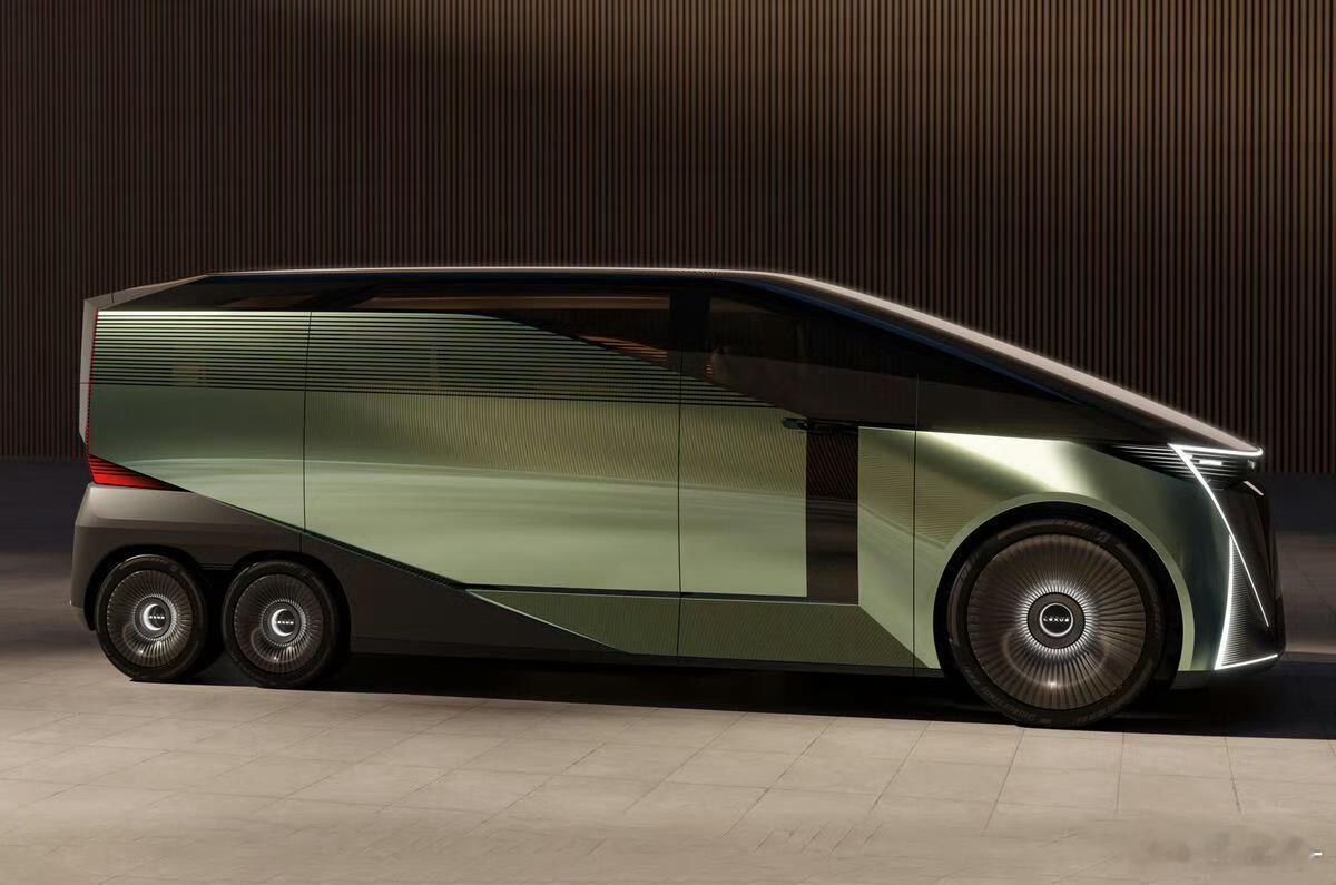 我去年就说过:新能源根本不怕重,大不了再加一对车轮,没想到今年就应验了。率先打破