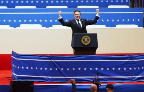 马斯克真能建立出来“美国党”么？事实上有个国籍障碍马斯克出生于南非，后入籍美