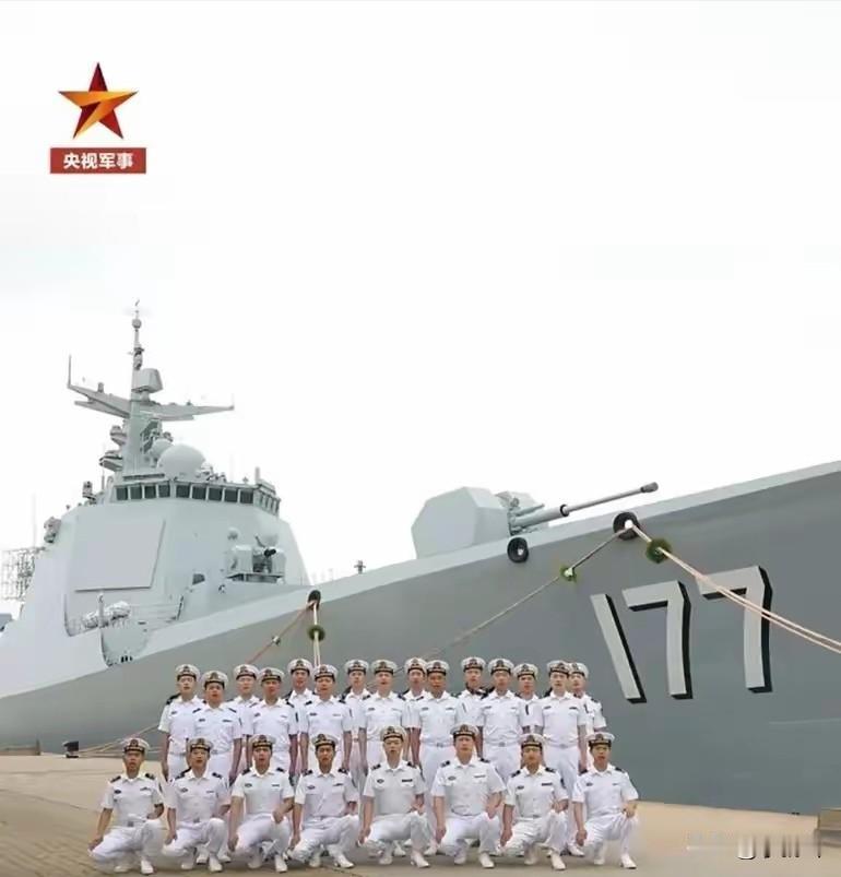不知不觉海军177号“铜川”舰已服役6个月，“铜川”舰为南海舰队九支队的第12艘