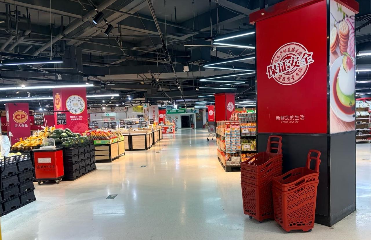 佛山嘉洲广场的卜蜂莲花都变成这样了？我记得20多年前，第一次来这家商场逛就给了