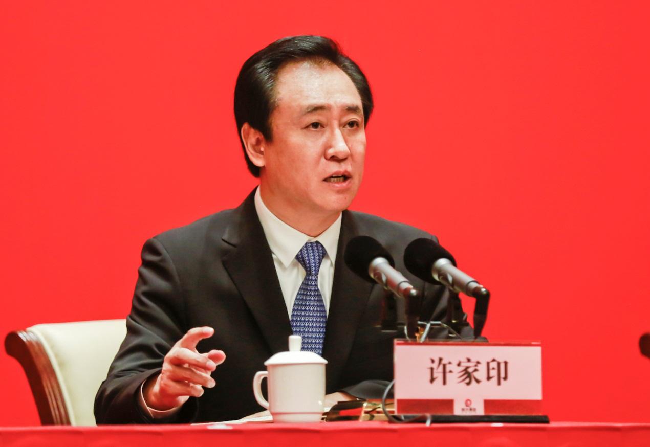 坐过牢的八位企业家第一位：褚时健。云南玉溪人，原红塔集团董事长，先后被誉为“