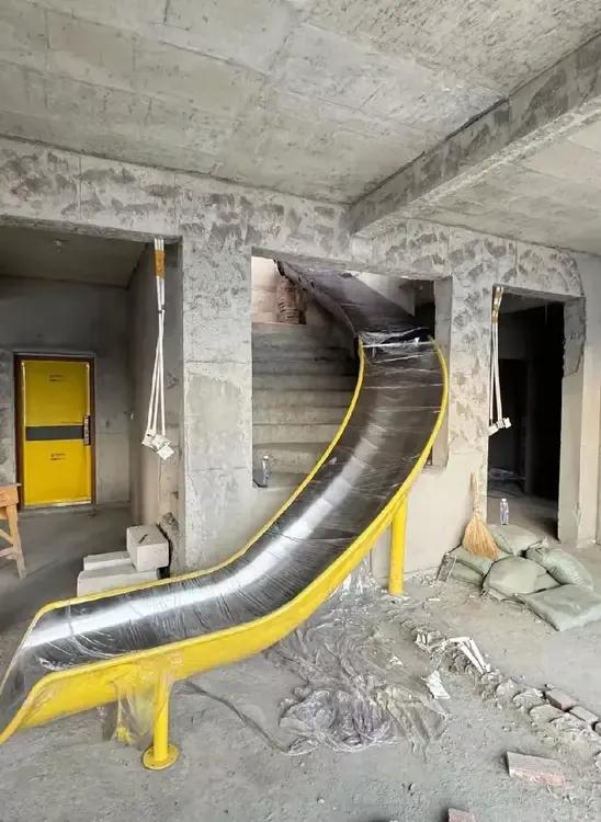 儿媳要在家里装滑滑梯，说这样从三楼下到一楼比做电梯还快，这是什么想法？长这么