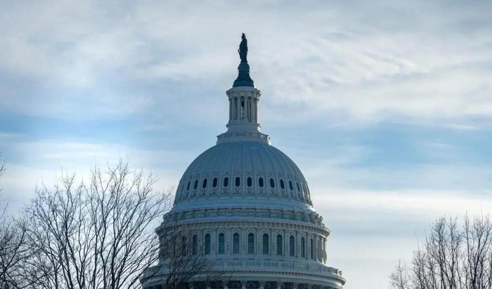 特朗普遭“众叛亲离”？全美各州协会宣布“断交”，18州联合抵制白宫，美权力真