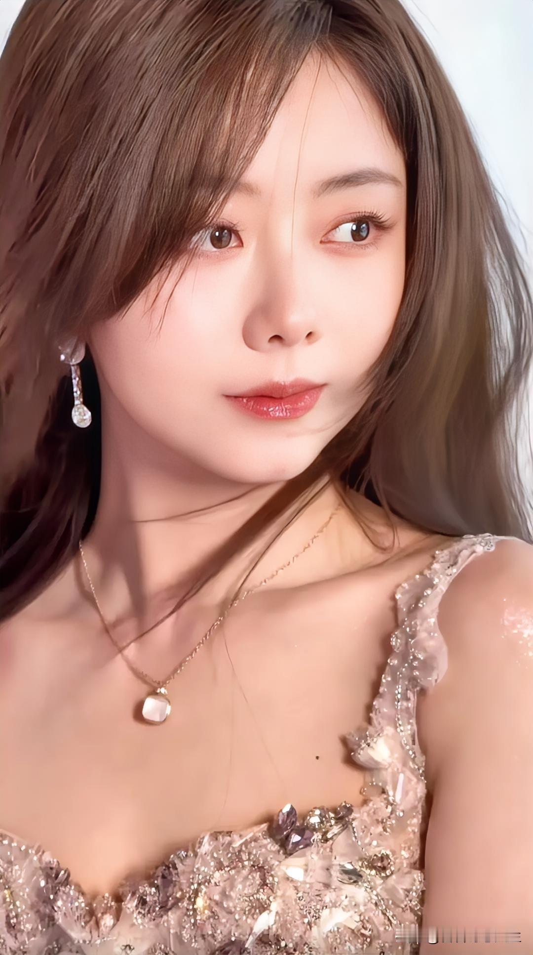 哇塞🤩谭松韵太美啦，超喜欢你演的戏👍🏻👍🏻👍🏻🙏🏻🙏🏻?