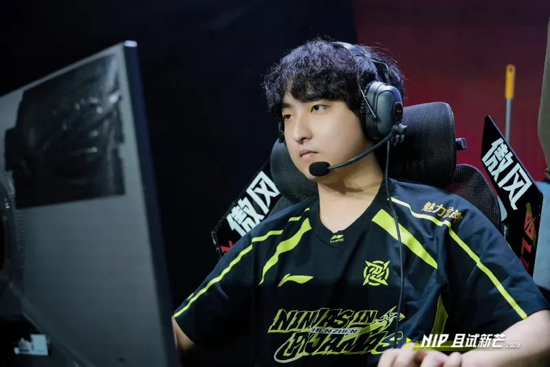 NIP2-3不敌LGD告别S16赛季后，上单选手HOYA发了一篇很长的告别文！