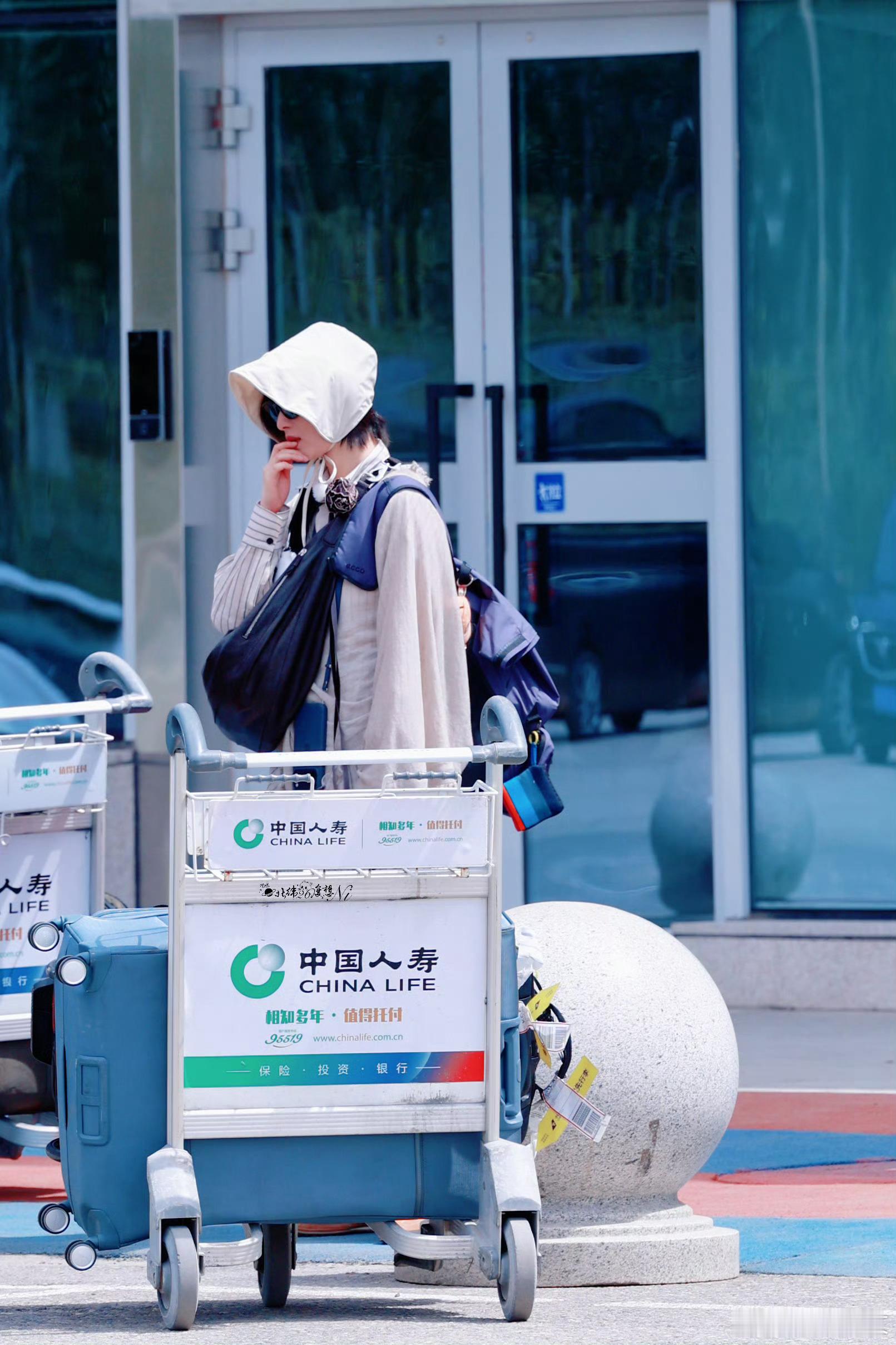倪妮时隔11年再上综艺谁懂这份情怀！倪妮时隔十一年重返综艺常驻，当年青涩少女如