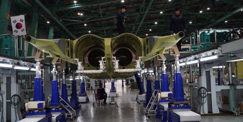 韩国KF21战机001号首架量产机即将下线，制造中的韩国首架量产KF-21“猎