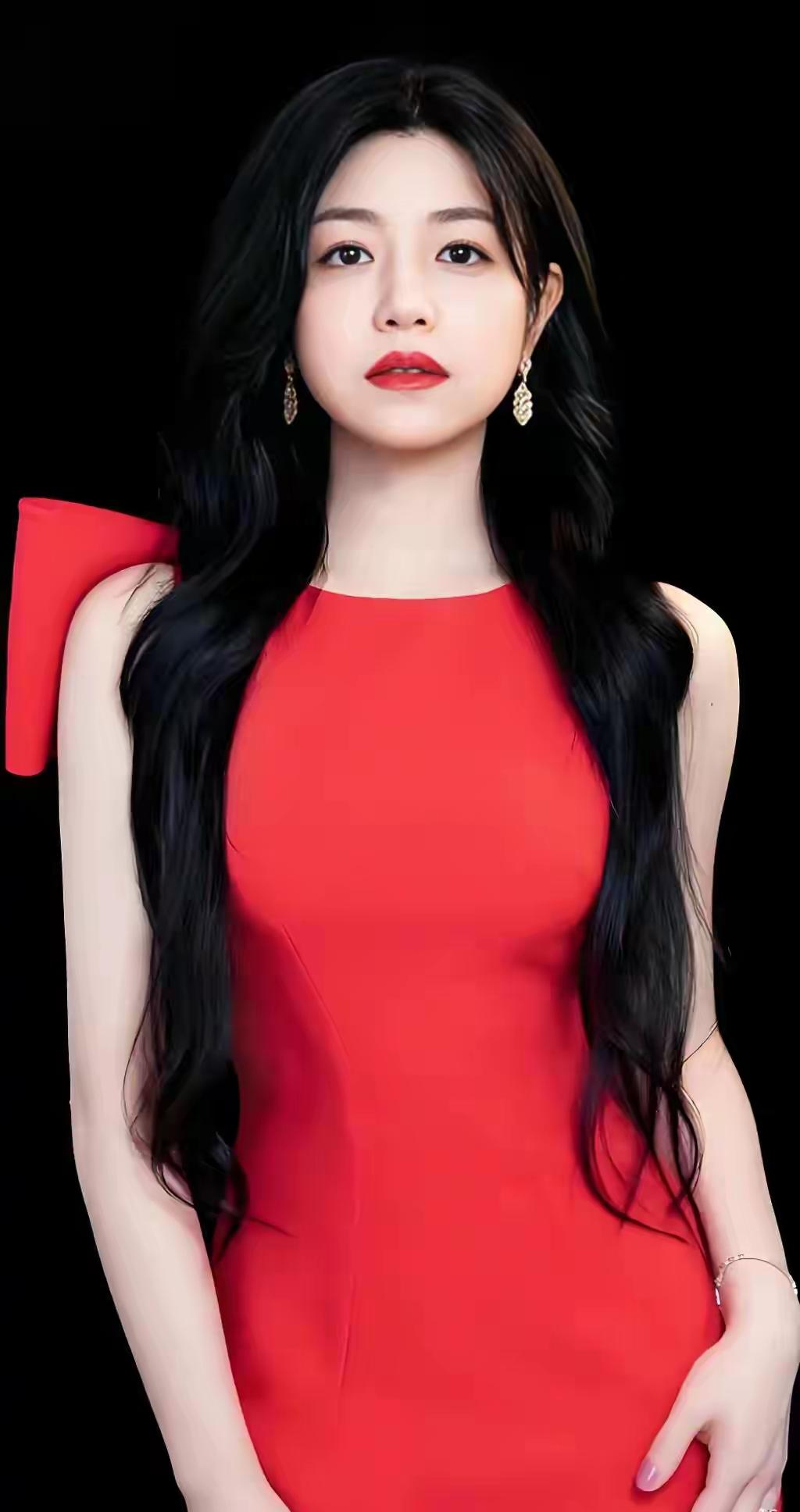 惊艳的红色连衣裙，尽显优雅与魅力！🌹💃