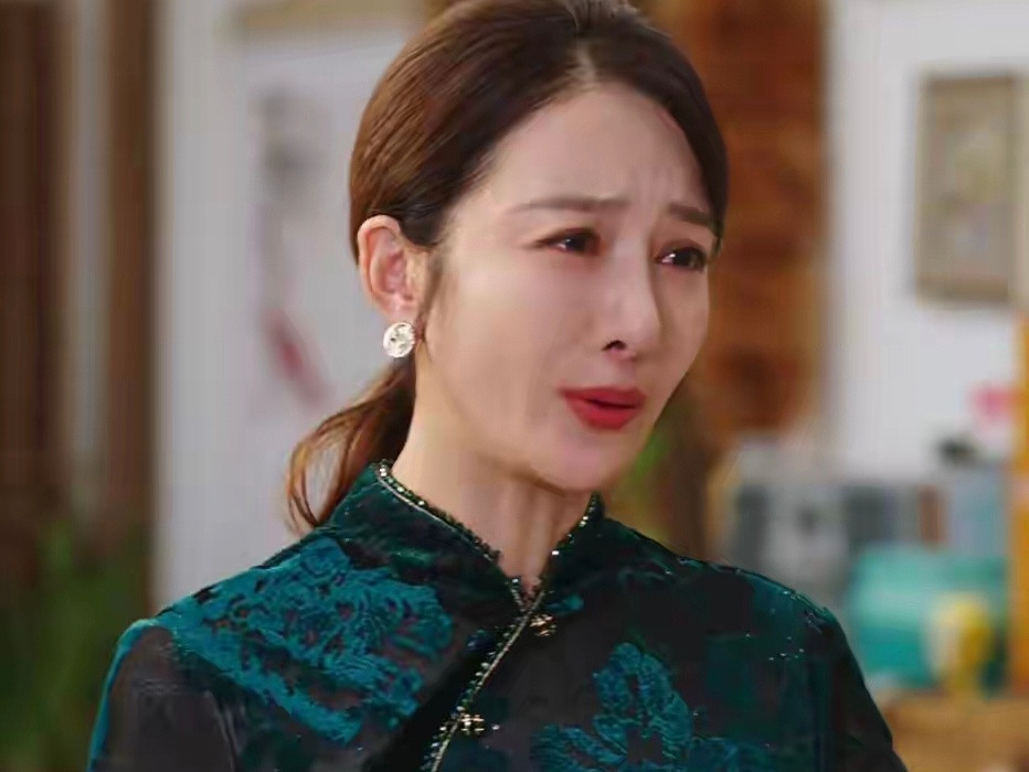 女演员千万别整容，看《依然的喜事》黄小蕾，李依晓同框，虽然演技很好，但是尤其是需