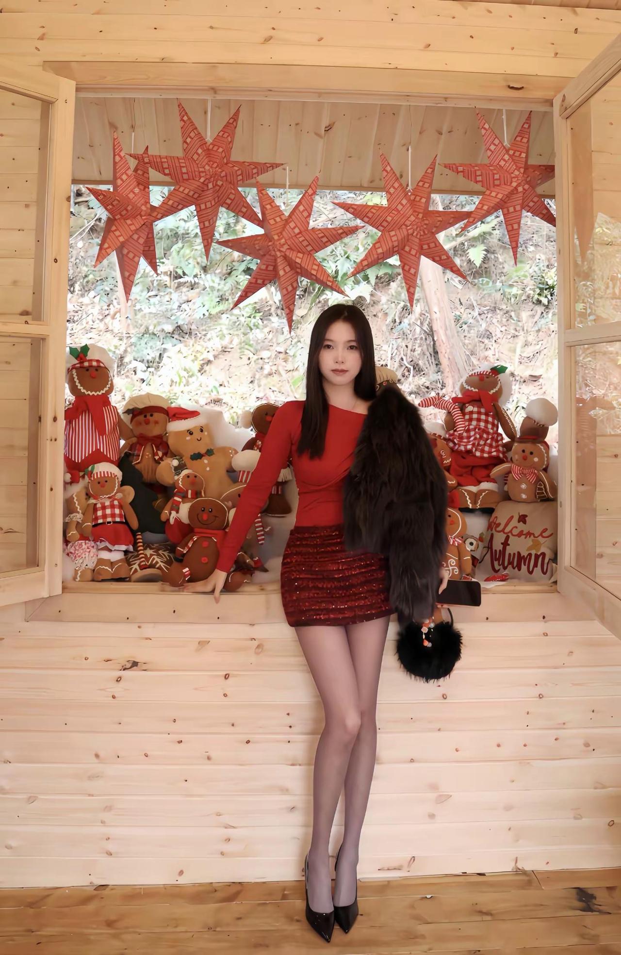 圣诞预告。🎄ᎷᎬٗᎡ͙ᎡᎽ✦🎅CᎻᏒᎥٗᏚᎢ͙ᎷᎪᏚ🦌穿搭圣诞节御姐