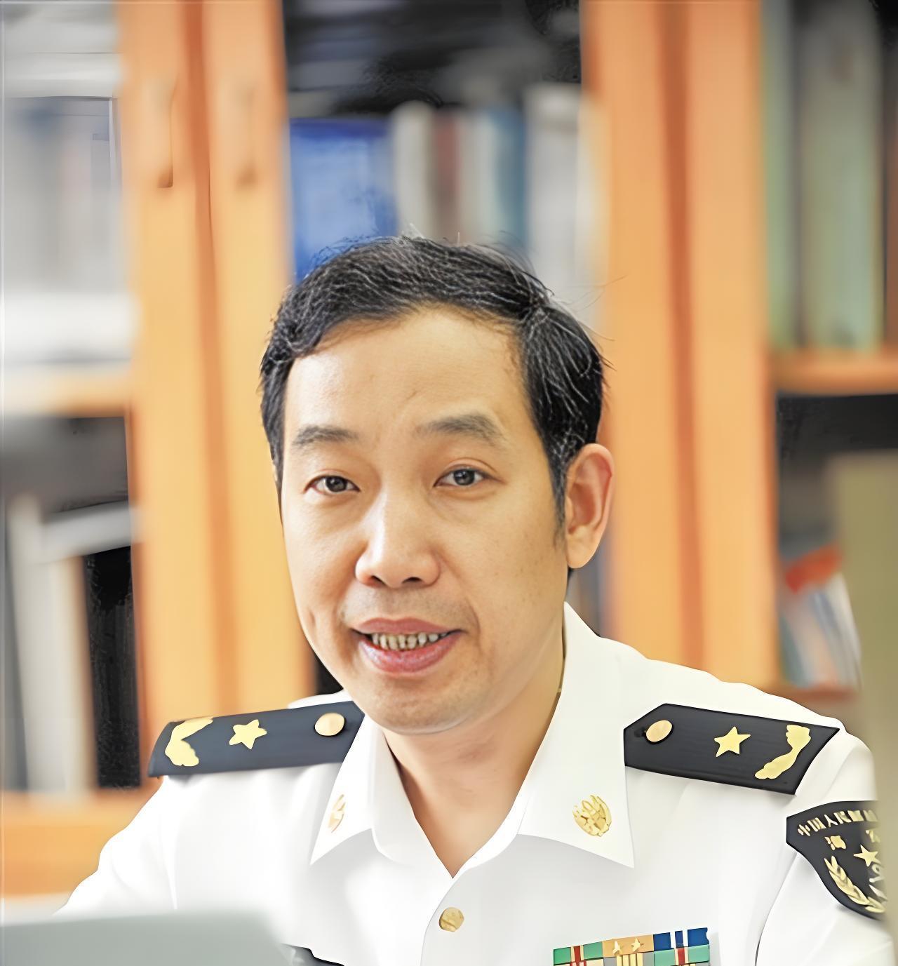 他被称为当代钱学森，41岁当选中国工程院最年轻院士，他让我国航母战斗力提高三倍，