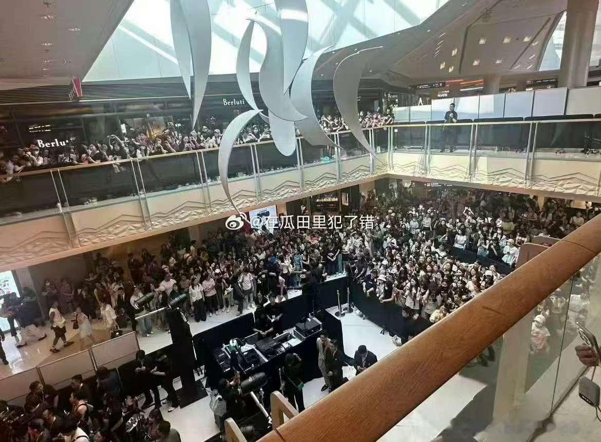 檀健次张凌赫林一今日活动人气檀健次张凌赫林一线下人气檀健次张凌赫林一今日线下活