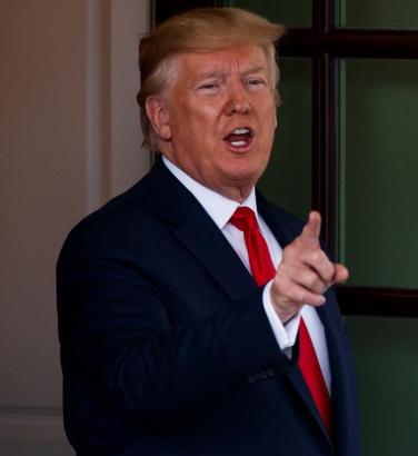 美国再次让世人看到美国的强大和为所欲为。当今世界，没有美国不敢惹的国家。中国要想