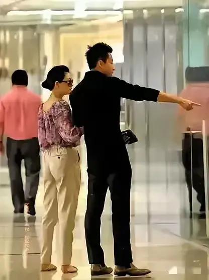 这后姥姥姥爷才是聪明人，孩子是汪的不管咋，汪不可能不管，他们带好两个孩子，汪感激