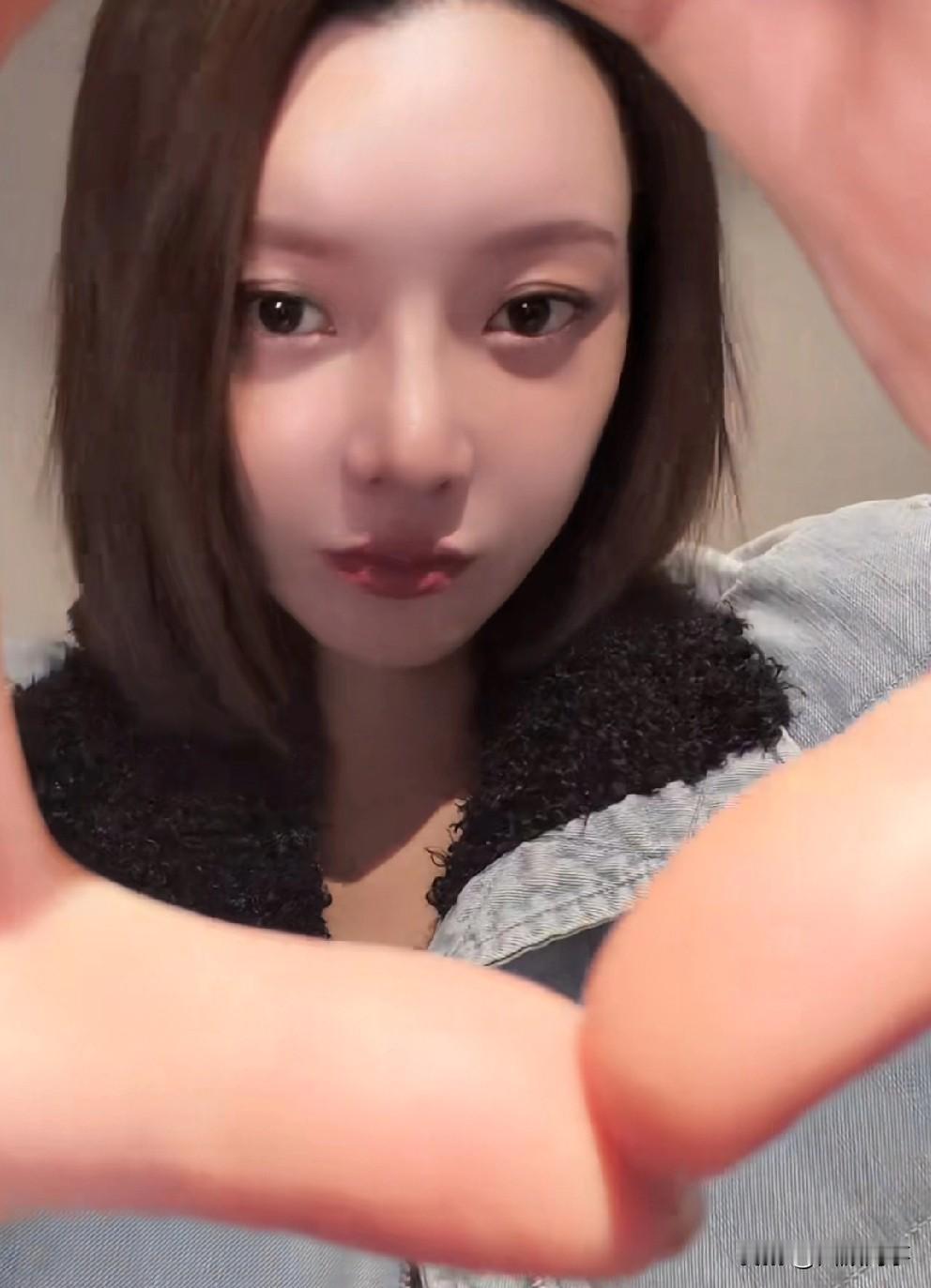 小胖点评崔阿扎28号电商首秀破不了亿！营业额绝对差不了，