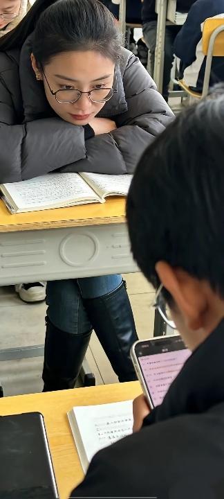 温柔可爱的女生你喜欢吗?你心目中的女神有哪些上学时候，有没有你遇到的女神。