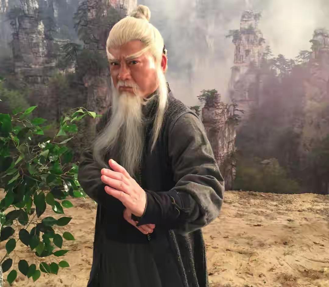 同师不同道：普渡与于和武学天差之由在《白眉大侠》的江湖里，武圣人于和与大师