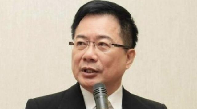 台湾知名媒体人蔡正元表示，大陆统一台湾后将面临三个难题，一个是怎么安置那二十多万