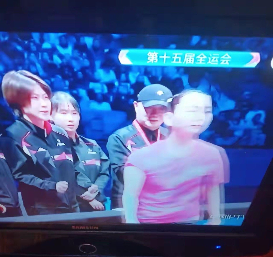 何卓佳呀何卓佳！你输在了自己！输在了缺乏自信！输在了没有激情！本来二比零领先，外