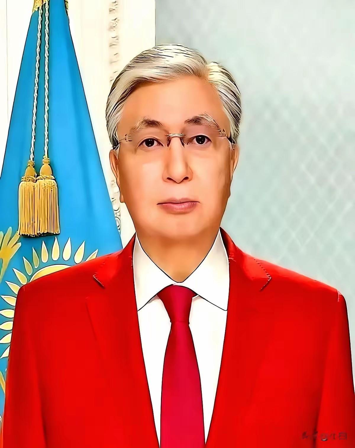 一艘大油轮，本来是要装着哈萨克斯坦的油，去温暖世界的。结果，油还没上船，自己先