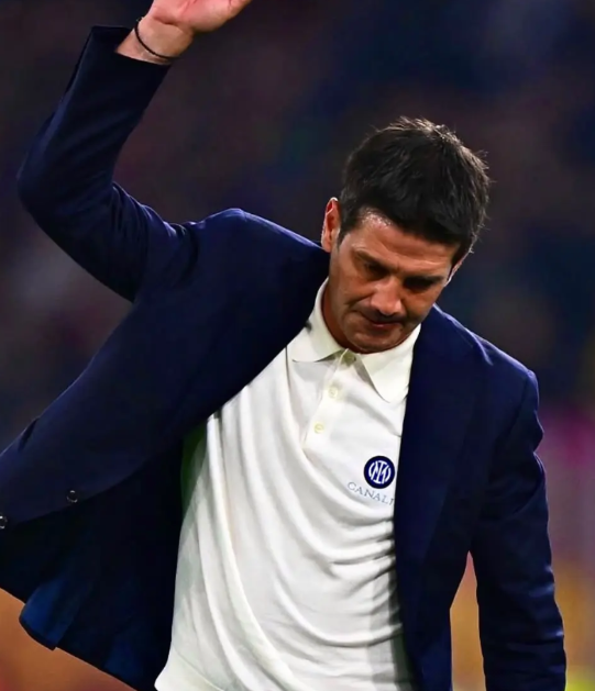 裁判阻止五倍快乐！意甲联赛第7轮国际米兰前锋博尼斩罗马，都灵前锋小西蒙尼斩那不勒