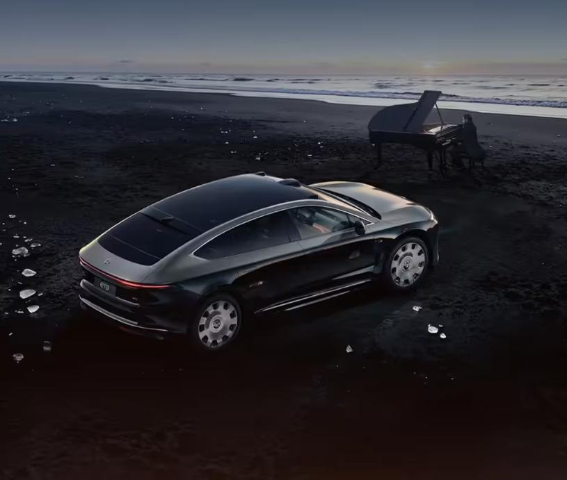 蔚来“行政旗舰”车型ET9新增的地平线特别版，新款“拂晓黎明”特别配色，采用